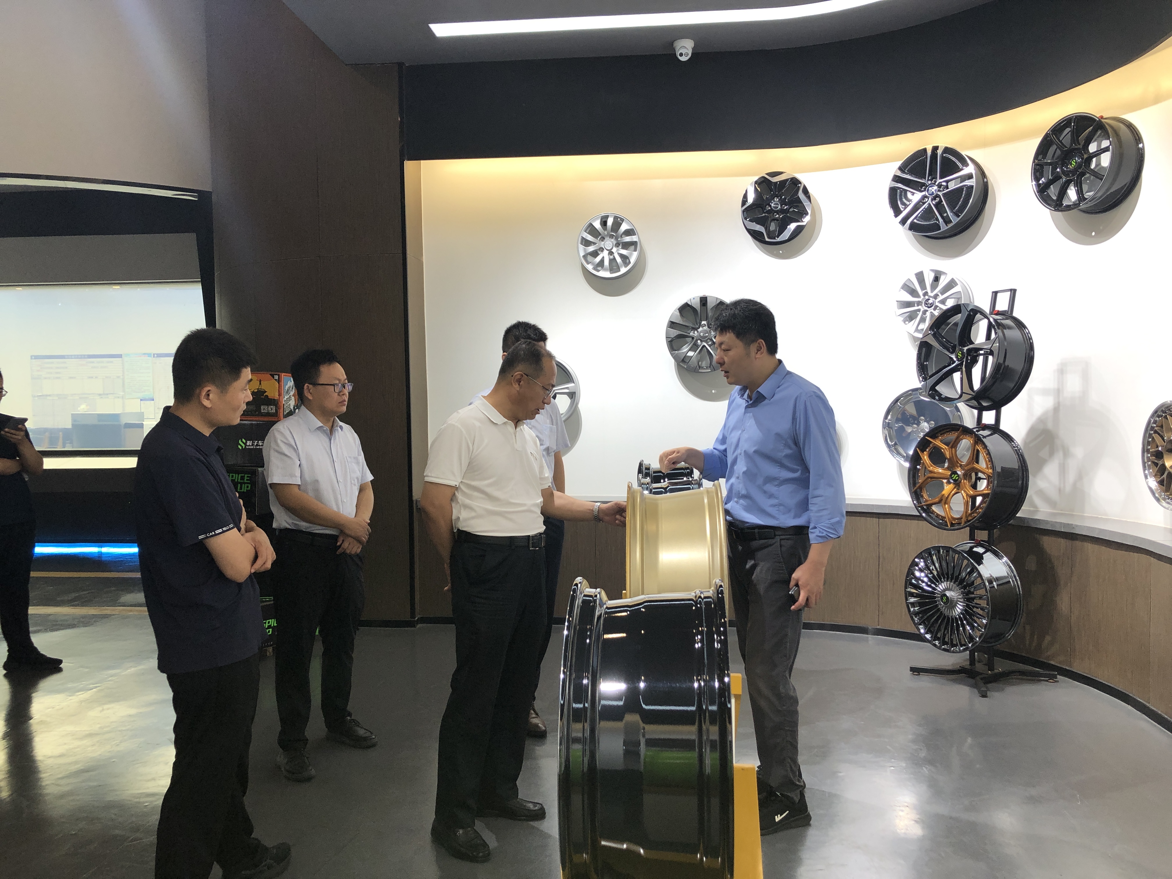  中国汽研后市场事业部来山东金马考察(图2)